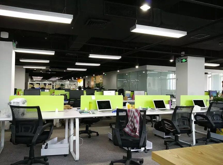 辦公室家具現(xiàn)場實拍 辦公室家具現(xiàn)場實拍